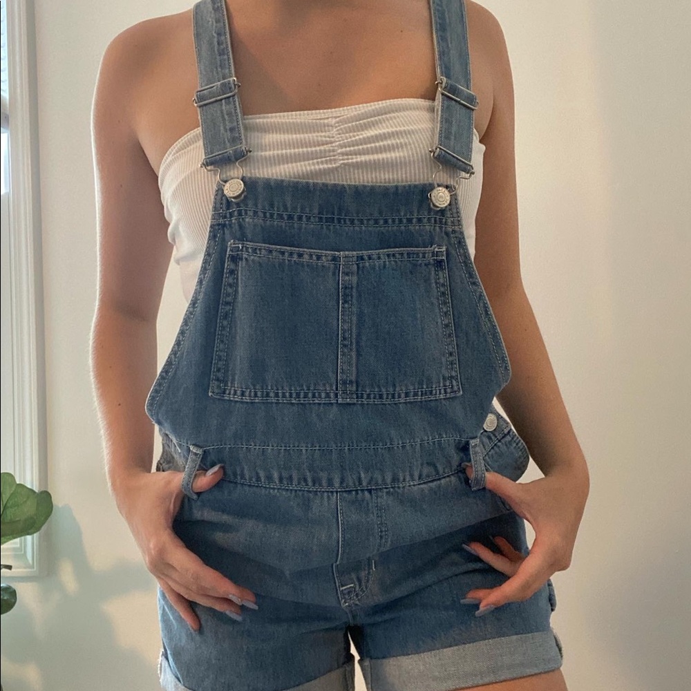 Pacsun size XS light/ medium wash overalls
